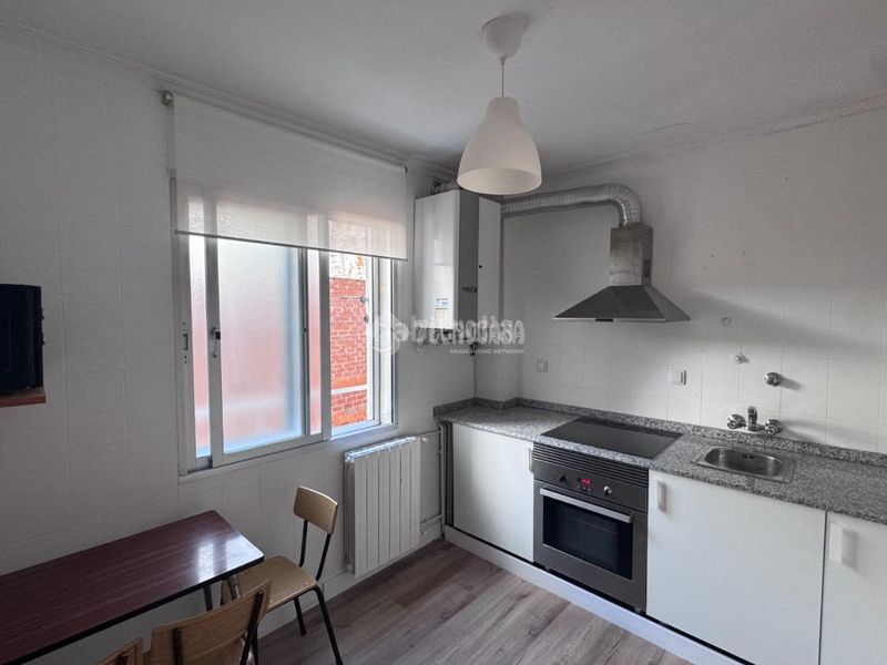 Foto 5a81c13b-d508-4f44-b0ce-9fa1a6a88892. Flat with heating in San Mamés - La Palomera León