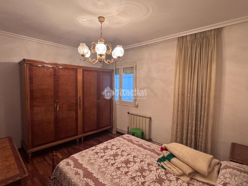 Foto aea4b0e0-5ff6-4fc4-8fb6-8ede3117ac86. Flat with heating in San Mamés - La Palomera León