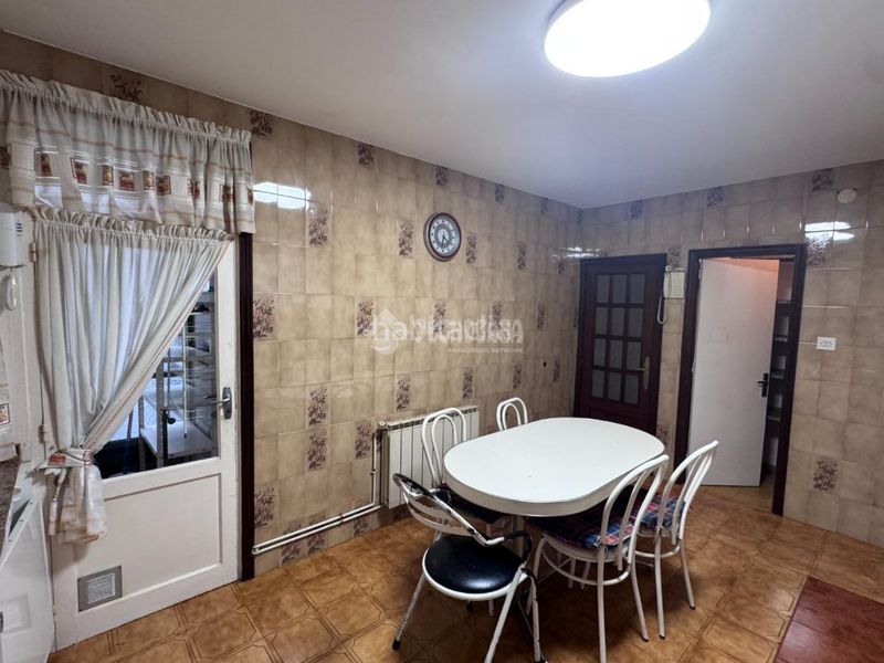 Foto cfbfdc40-626a-4b68-a924-3085d1e9fedd. Flat with heating in San Mamés - La Palomera León