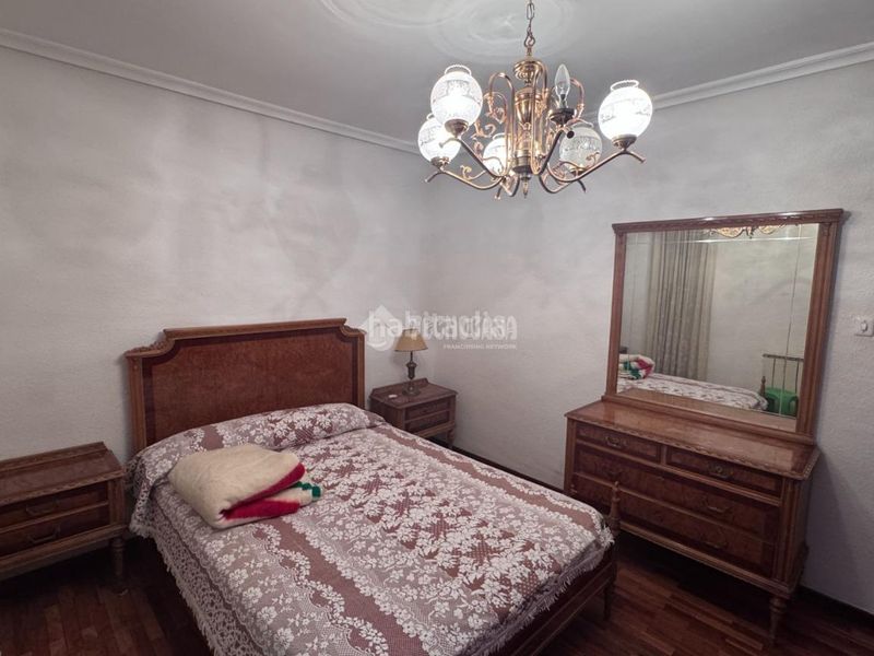 Foto f89c560f-1fd1-4506-a333-3a9e3239c173. Flat with heating in San Mamés - La Palomera León
