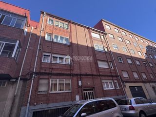 Location Appartement  C. peña castro. Piso en alquiler en león