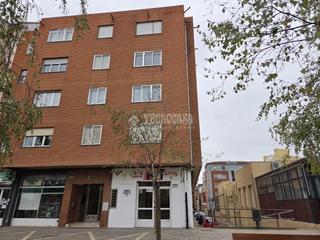 Local Comercial en Las Ventas. Local comercial en venta en len