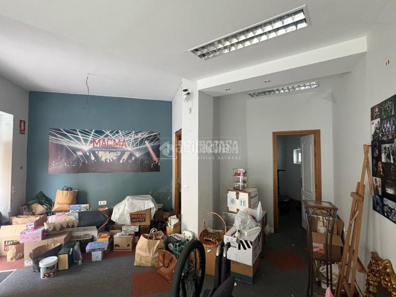 Foto 25b7f6f2-6745-4993-9978-8781f3e92b24. Local commercial dans San Mamés - La Palomera León