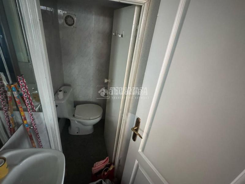 Foto dd68118f-1beb-48a9-a308-b8bc93014edd. Local commercial dans San Mamés - La Palomera León