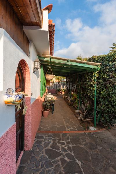 Foto b0fbcfbf-b0c1-4479-94ae-951a0a64e372. Maison avec parking piscine dans Sauzal (El)