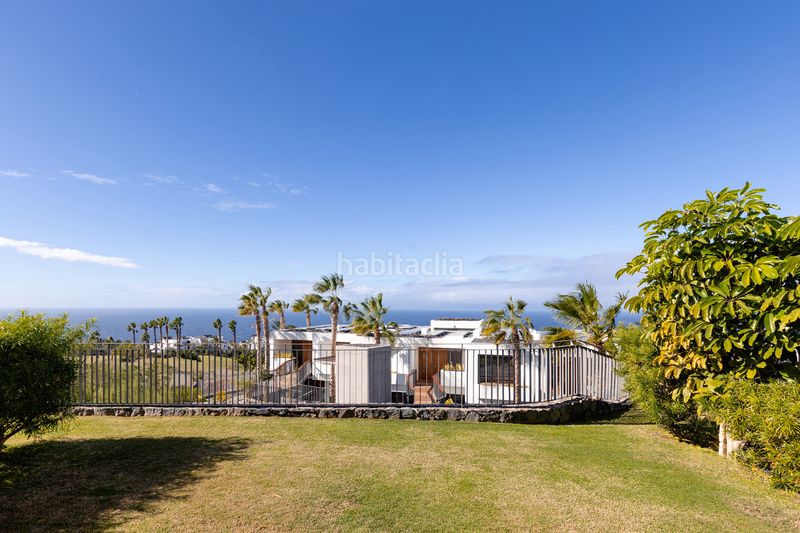 Foto b6fc057d-d4db-4b55-bd11-e604ce205e4d. Casa adossada amb aparcament piscina a Abama Guía de Isora