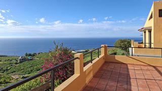 Casa a San Juan de la Rambla. Exclusiva finca en san juan de la rambla con tres unidades indep