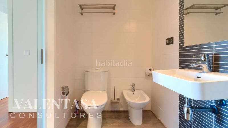 Foto 435d29e7-b15f-45be-bc7b-ca30420e2faf. Àtic amb calefacció aparcament a La Constitución-Canaleta Mislata