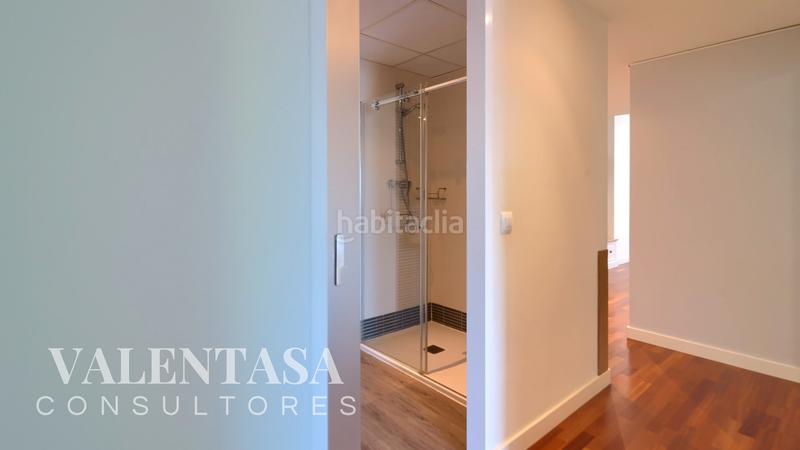 Foto 53ac76f7-d544-45d7-ba41-4f87b094ece7. Àtic amb calefacció aparcament a La Constitución-Canaleta Mislata