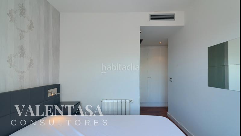 Foto 9385f5c4-a276-4441-ac08-eb36b8bcb40e. Àtic amb calefacció aparcament a La Constitución-Canaleta Mislata