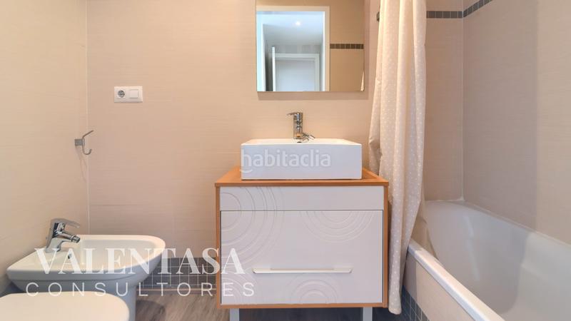 Foto b1cec644-4ed4-4b5f-ae3c-722ff5b4c438. Àtic amb calefacció aparcament a La Constitución-Canaleta Mislata