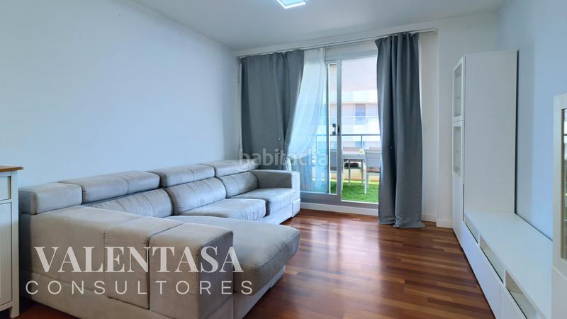 Foto b4df9b47-d851-4d6b-8587-78ea90a47e3b. Àtic amb calefacció aparcament a La Constitución-Canaleta Mislata