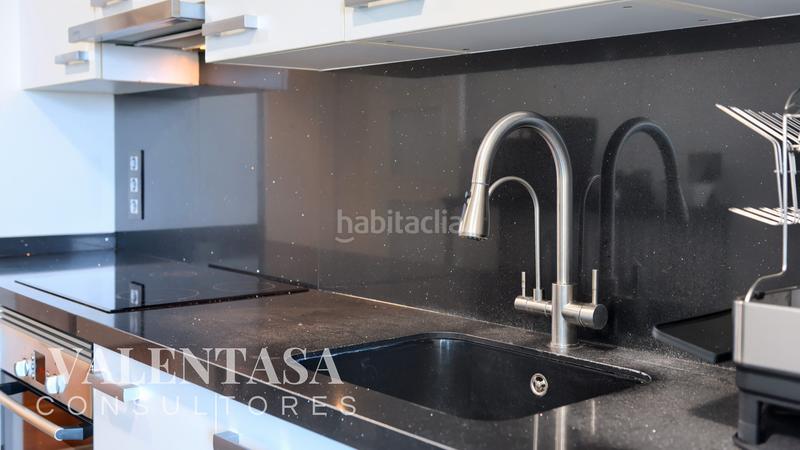 Foto bae6f2aa-f23e-4d1e-8c54-0d49229bea84. Àtic amb calefacció aparcament a La Constitución-Canaleta Mislata