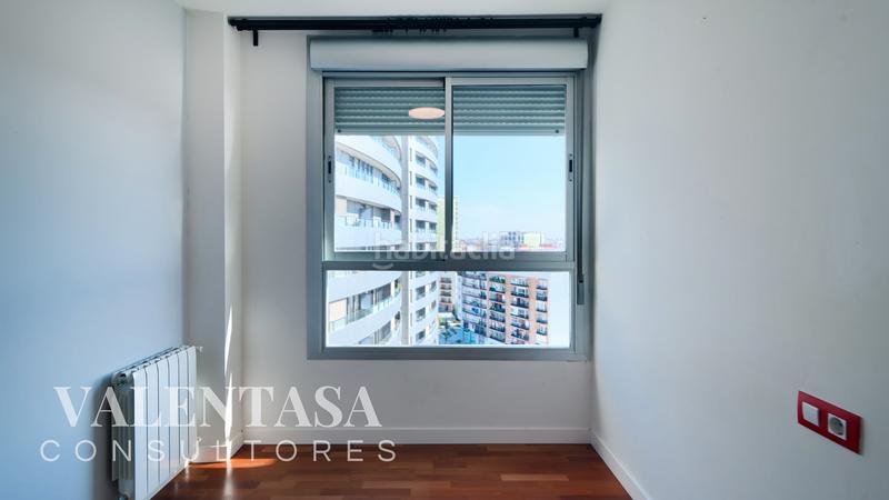 Foto ea9c962b-4faf-4a7a-bdf2-bbbe44374c96. Àtic amb calefacció aparcament a La Constitución-Canaleta Mislata