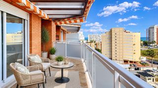 Piso  Carrer cantarrana. Vivienda en residencial con piscina, p�del y vistas al mar en pl
