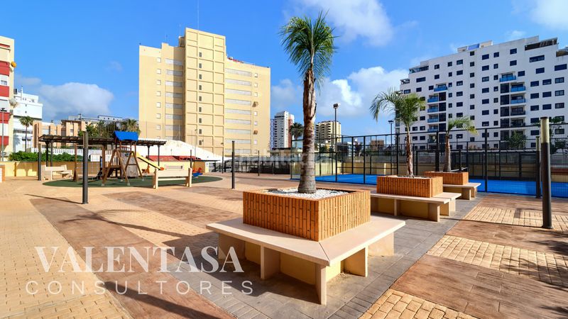 Foto b1a4cdba-dca2-44b8-a371-e2eaf8900887. Pis amb aparcament piscina a Platja de la Pobla de Farnals Pobla de Farnals (la)