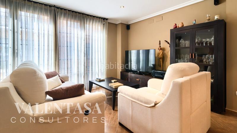 Foto 18a34909-d072-4b0d-8aa5-5fe8186517ac. Casa adossada amb aparcament a Llombai Burriana