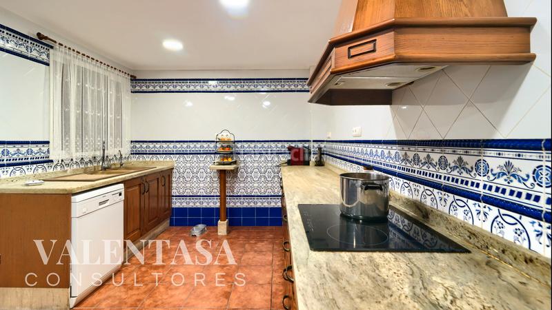 Foto 08c22219-2e29-4e0e-82b3-64315dd0edb7. Semi detached house with parking in Llombai Burriana