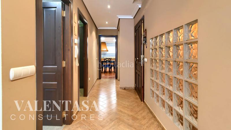 Foto 40eea147-d13f-49e7-b55d-2743e346f2c1. Semi detached house with parking in Llombai Burriana