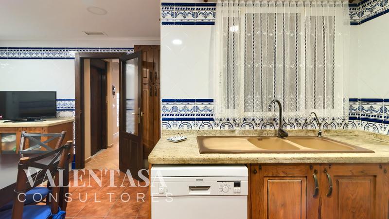 Foto 540cc43b-4b70-4b5e-8d1c-5a375f389459. Semi detached house with parking in Llombai Burriana