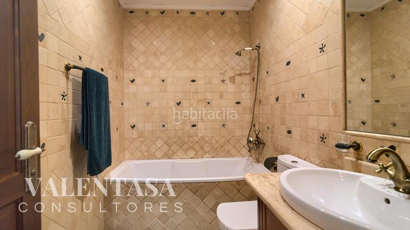 Foto 66a898c4-00fd-476f-99ee-79c033e1de52. Semi detached house with parking in Llombai Burriana