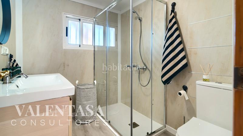 Foto 088b0167-629b-4027-92a1-b56a77a6a273. Dachwohnung mit parking in La Creu Coberta Valencia