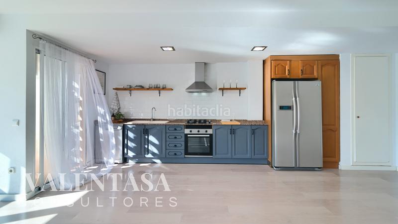 Foto 1d088690-e3ab-442c-b639-4ea23c78cd65. Dachwohnung mit parking in La Creu Coberta Valencia