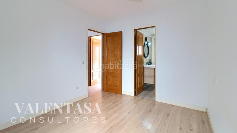 Foto 51b99182-eb0d-43fe-b252-d467aaaed56d. Dachwohnung mit parking in La Creu Coberta Valencia