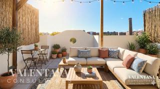 Ático en La Creu Coberta. Ático duplex para entrar a vivir con garaje y trastero