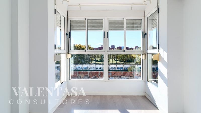 Foto ebf6fc8a-bdae-4b8e-8ac7-9a07a5f7458b. Dachwohnung mit parking in La Creu Coberta Valencia