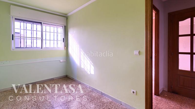 Foto 2e073d74-73cc-4a74-af70-92843693615b. Ático espectacular ático con terraza en albors | 9ª planta para diseñar a tu gusto en Valencia