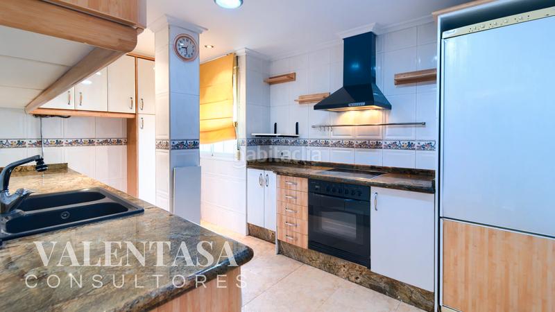 Foto 35e403ce-4a54-4f6c-b708-bc20ba37691b. Ático espectacular ático con terraza en albors | 9ª planta para diseñar a tu gusto en Valencia