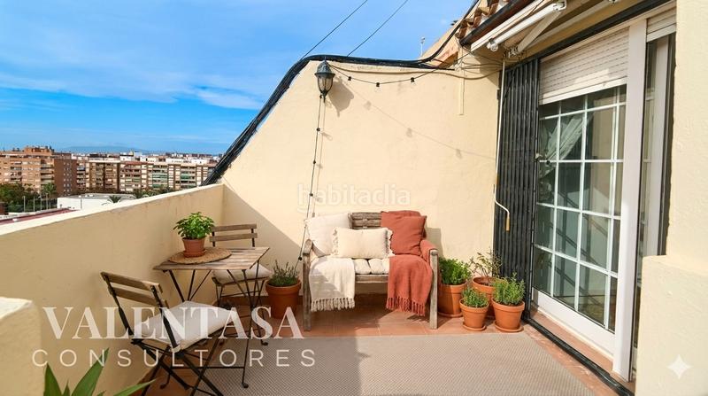 Foto 4b6934f0-711e-4248-9b2b-ca1478d6828a. Ático espectacular ático con terraza en albors | 9ª planta para diseñar a tu gusto en Valencia