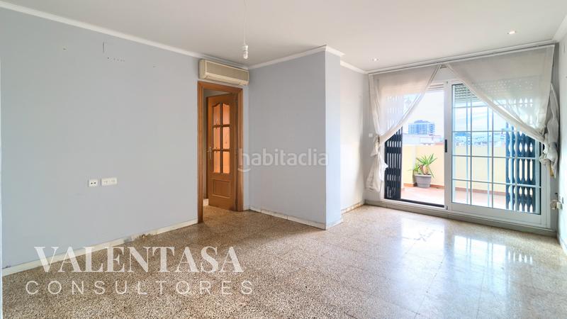 Foto 6d4207a4-1044-42d9-bddb-6e2d15b77a7a. Ático espectacular ático con terraza en albors | 9ª planta para diseñar a tu gusto en Valencia