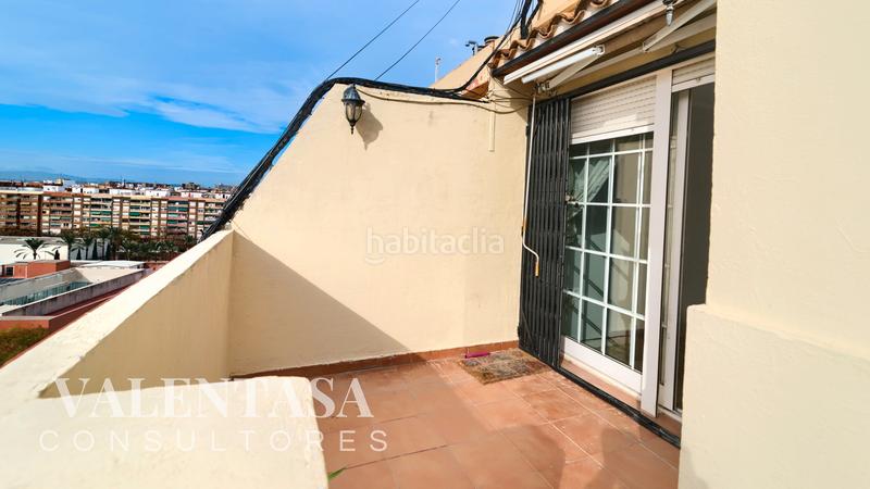 Foto e1ffa8d1-2db0-4d95-87e8-c469c173222f. Ático espectacular ático con terraza en albors | 9ª planta para diseñar a tu gusto en Valencia