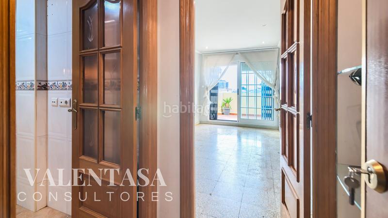 Foto e8c85ca5-8f89-433b-b722-f42ec8856c96. Ático espectacular ático con terraza en albors | 9ª planta para diseñar a tu gusto en Valencia