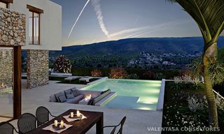 Xalet a Partida Comunes-Adsubia. Villa de obra nueva con parcela de 1.500 m² y piscina privada en
