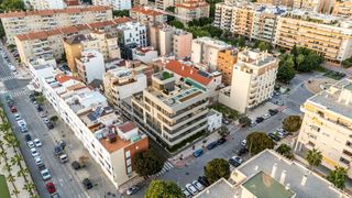 Apartament a Calle milagrosa 8. Apartamentos y áticos de lujo en málaga — vivir a 200 metros del