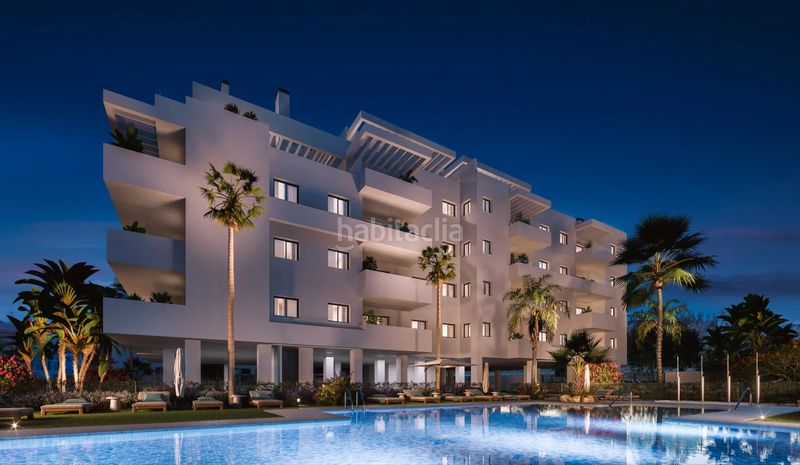 Foto 1bc1a5ed-1055-4725-bd36-5283611b645d. Promoción Apartamentos de Lujo en Primera Línea de Playa en Vélez-Málaga en Mezquitilla. Edificio viviendas de obra nueva
