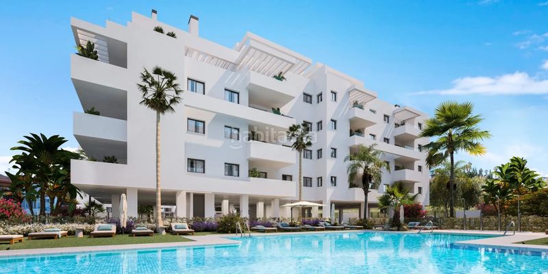 Foto 32540f59-d23a-4e4d-9a79-0d0ba3d0360e. Promoción Apartamentos de Lujo en Primera Línea de Playa en Vélez-Málaga en Mezquitilla. Edificio viviendas de obra nueva