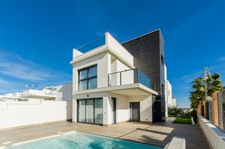 Villas exclusivas en San Miguel de Salinas