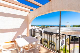 Residencial con vistas al mar en Calpe — variedad de tipologías y vida mediterránea a 3 km de la cos