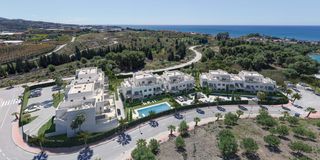 Apartamento en Avenida palmeras de baviera 1h. Residencial con terrazas, jardines y solárium — confort mediterr