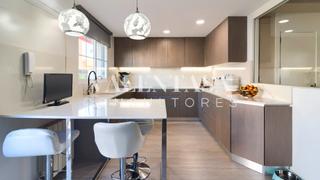 Casa adossada  Carrer de l'hort del fariner. Chalet adosado con reforma de calidad