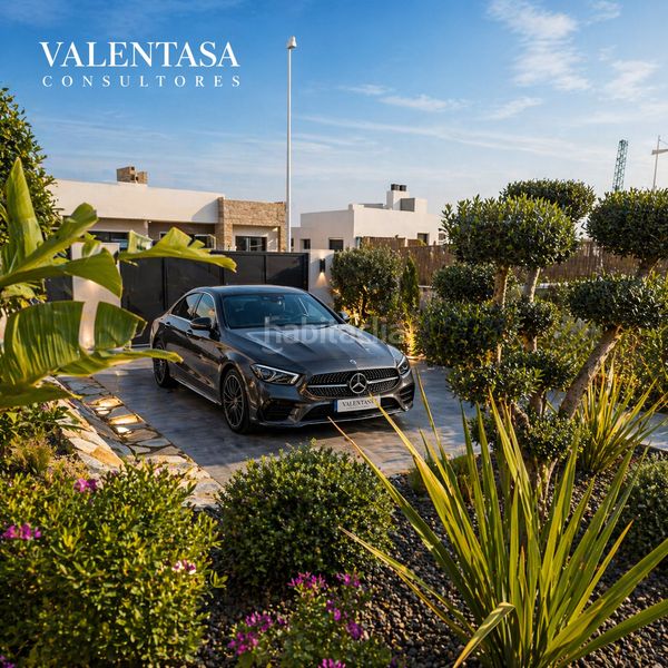 Foto c2d6ebb8-4081-4210-8c86-4eef86e17c31. Xalet amb aparcament piscina a Algorfa