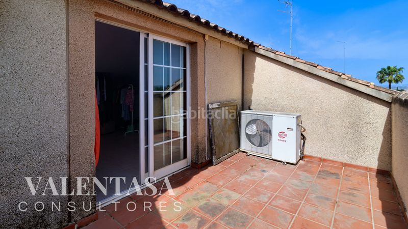 Foto e2dd76d4-4b7a-4aa0-ae74-b139d707c858. Xalet amb calefacció aparcament piscina a El Carme-Sant Agustí-Bonavista Eliana (l´)