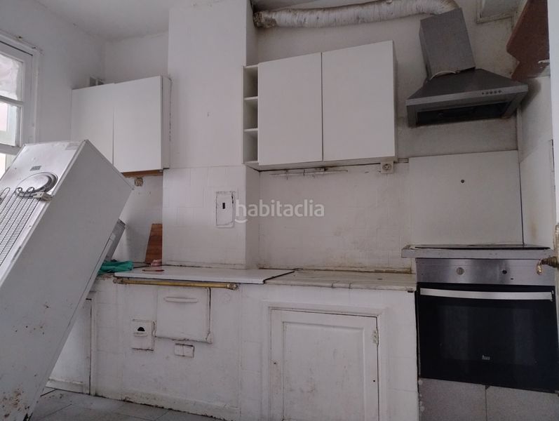 Foto 6b7a0ae7-be78-4a53-a0f0-cd5e07570afe. Edifici a Paradai Lugo