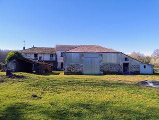 Casa a Begonte. Casa y finca en venta en carballido, begonte