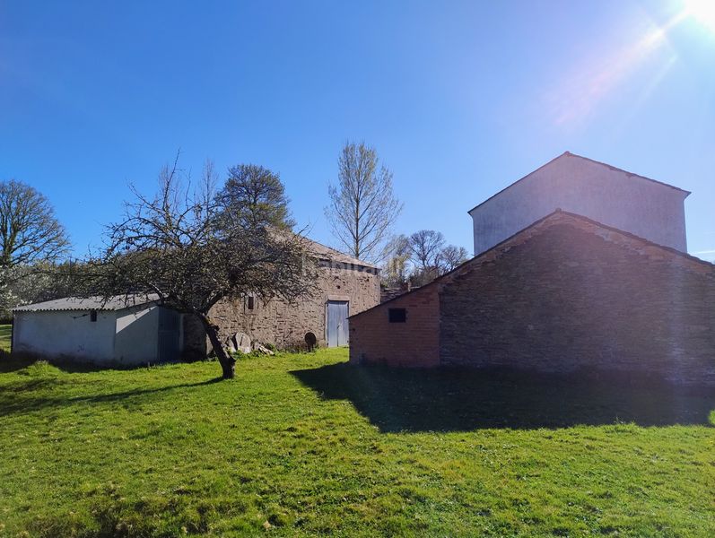 Foto 6ad517d7-f22f-4a79-8ba8-004cea5f8cd7. Casa a Begonte