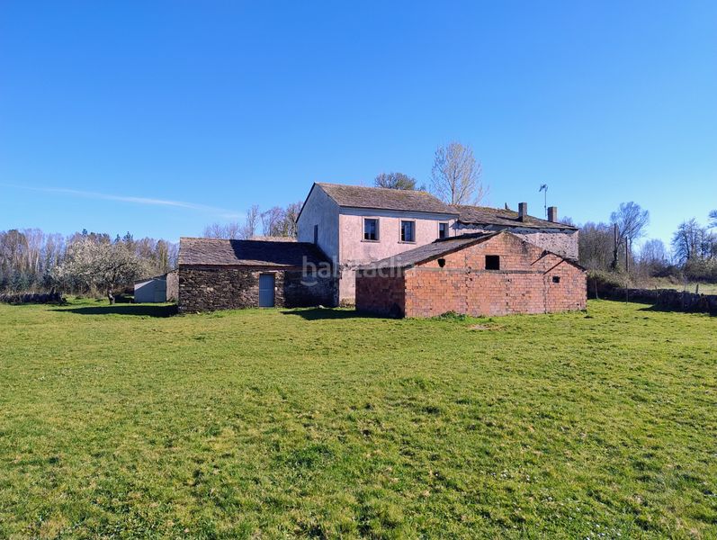 Foto ba6a007d-b5f2-4d6d-bf3b-31cacb34513f. Casa a Begonte